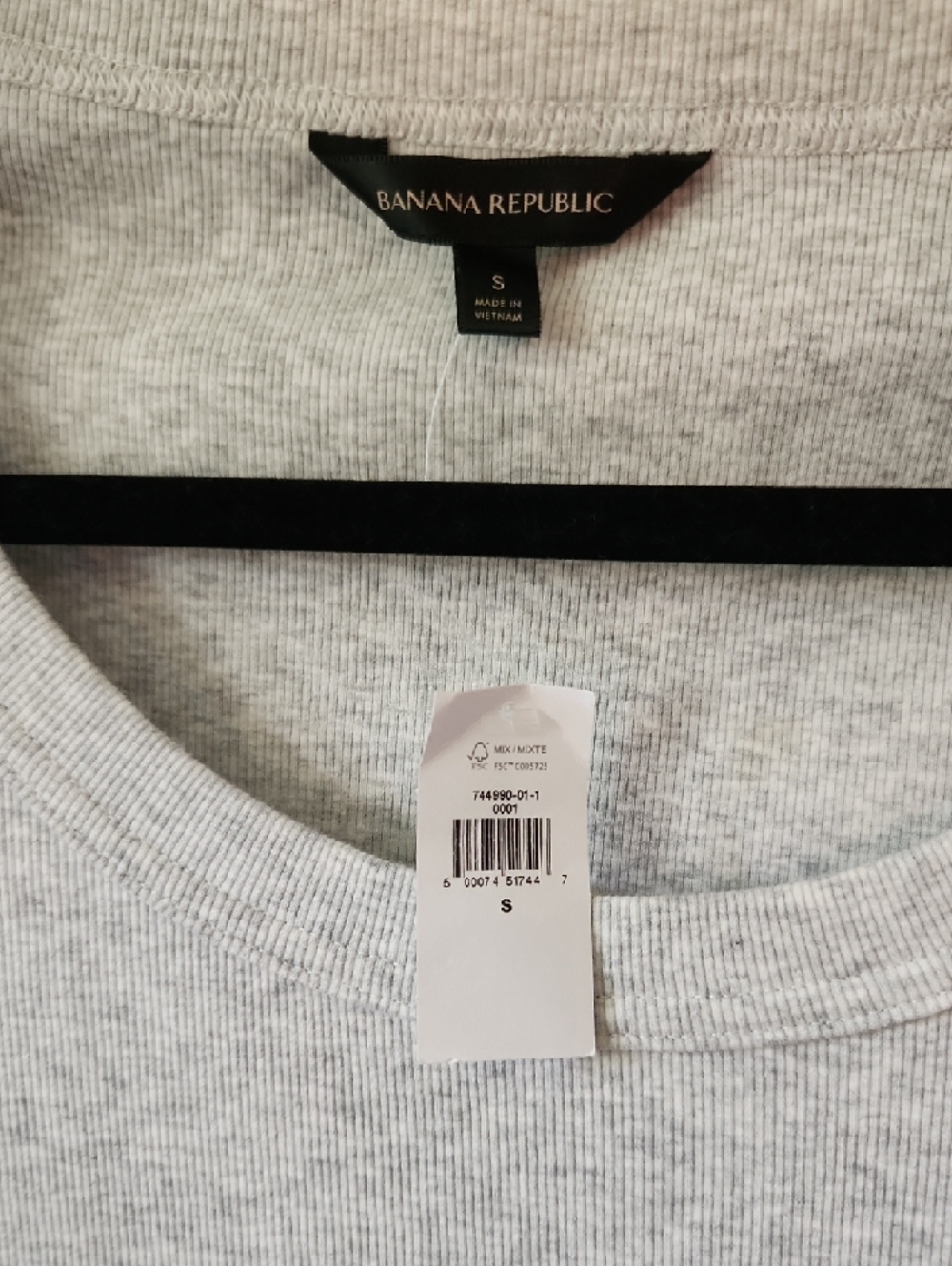 Banana Republic Light Heather Gray Ribbed Scoop Neck Long Sleeve Tee - Picture 2 of 3